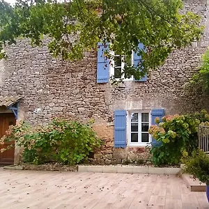  Hébergement de vacances La Maison D'iréne